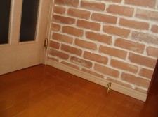 クロスとフロアタイル工事施工前